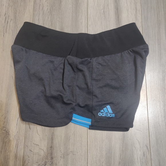 ✨️2FOR10✨️Adidas climachill shorts - Picture 3 of 5